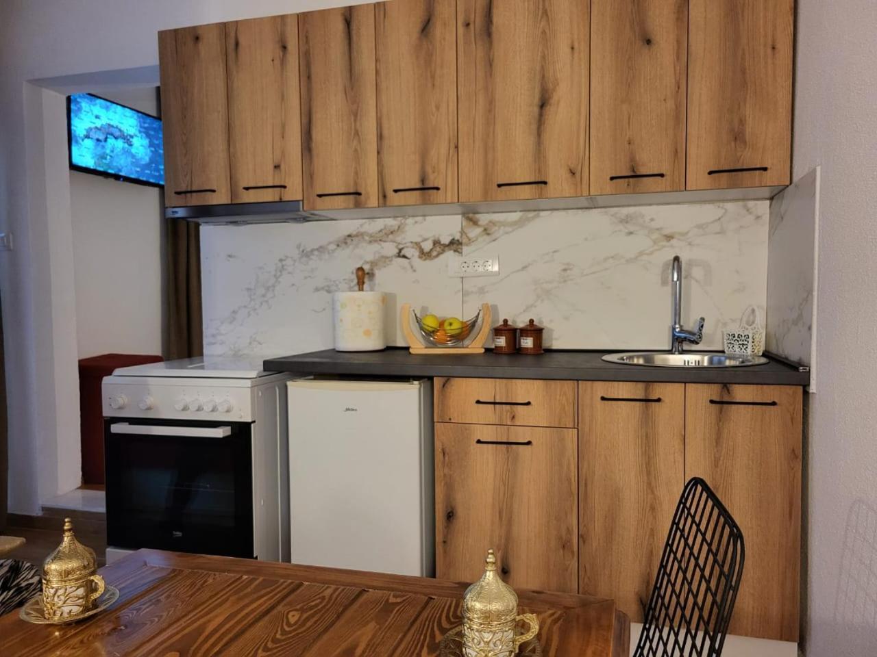 Apartments Ardoni Улцинь Экстерьер фото